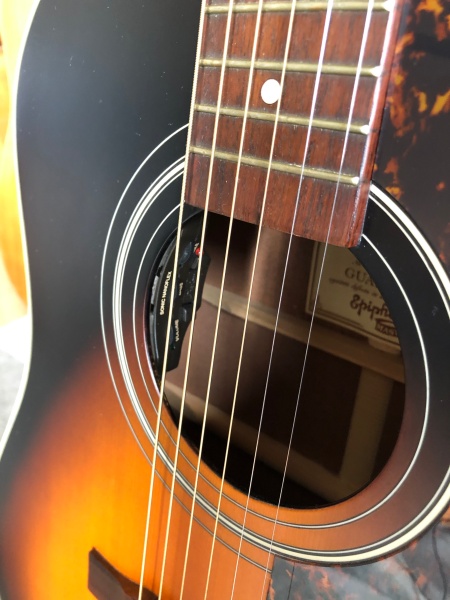 エピフォンマスタービルドAJ-45