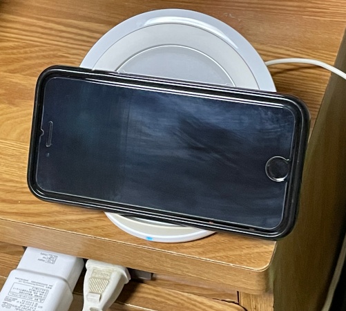 iPhone用ワイヤレス充電器