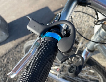 骨伝導イヤフォン